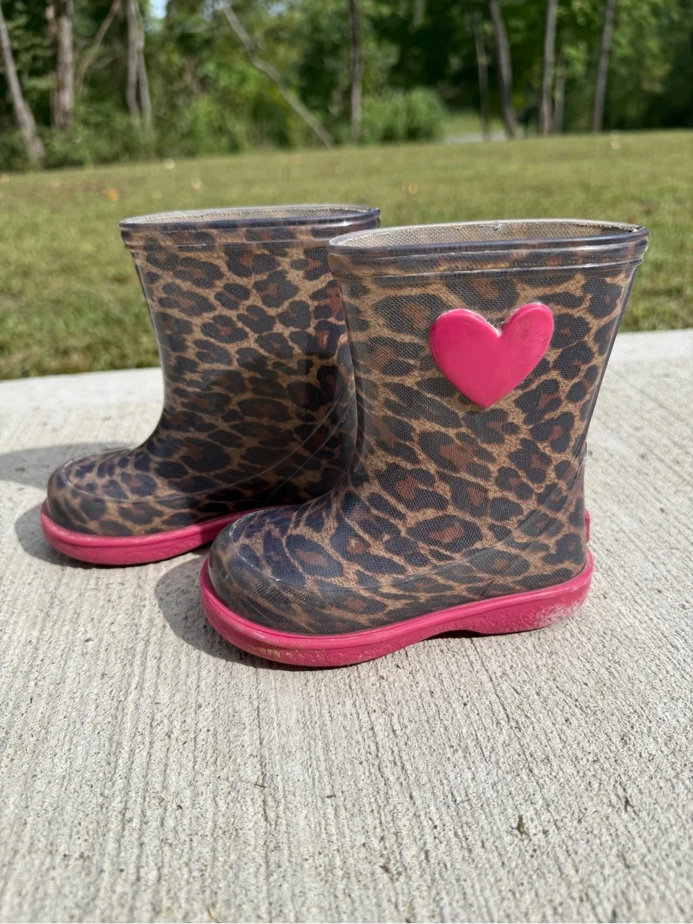 Igor Toddler Girl Leopard Print Rain Boots with Pink Heart - size 6
